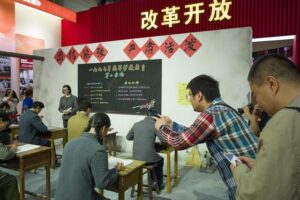 从初学者到专家：美国云服务器价格指南 (从初学者到专家的五阶段理念)