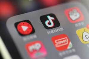 短视频平台服务器监控与告警：实时掌握系统健康状况 (短视频平台服务器多大的)