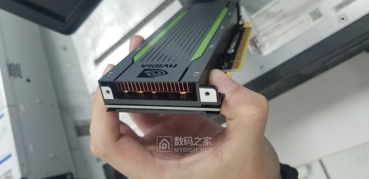 服务器显卡的功率一般是多少瓦