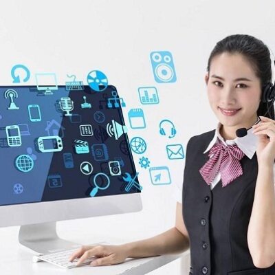 购买网络服务器需要考虑长期运营成本，包括维护、升级和带宽费用。