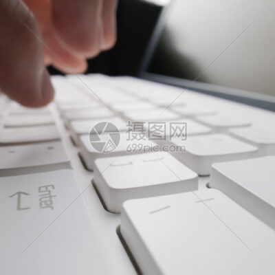 不同服务器一区喇叭价格差异
