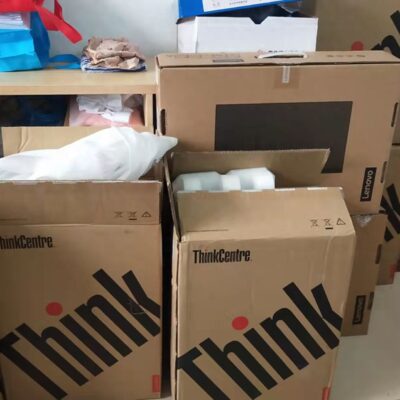 带20个电脑服务器需要多少钱？