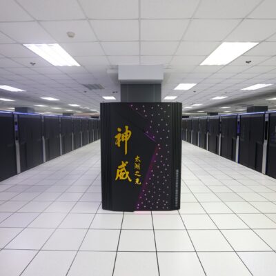探索大型服务器购买成本与性能优劣的平衡点