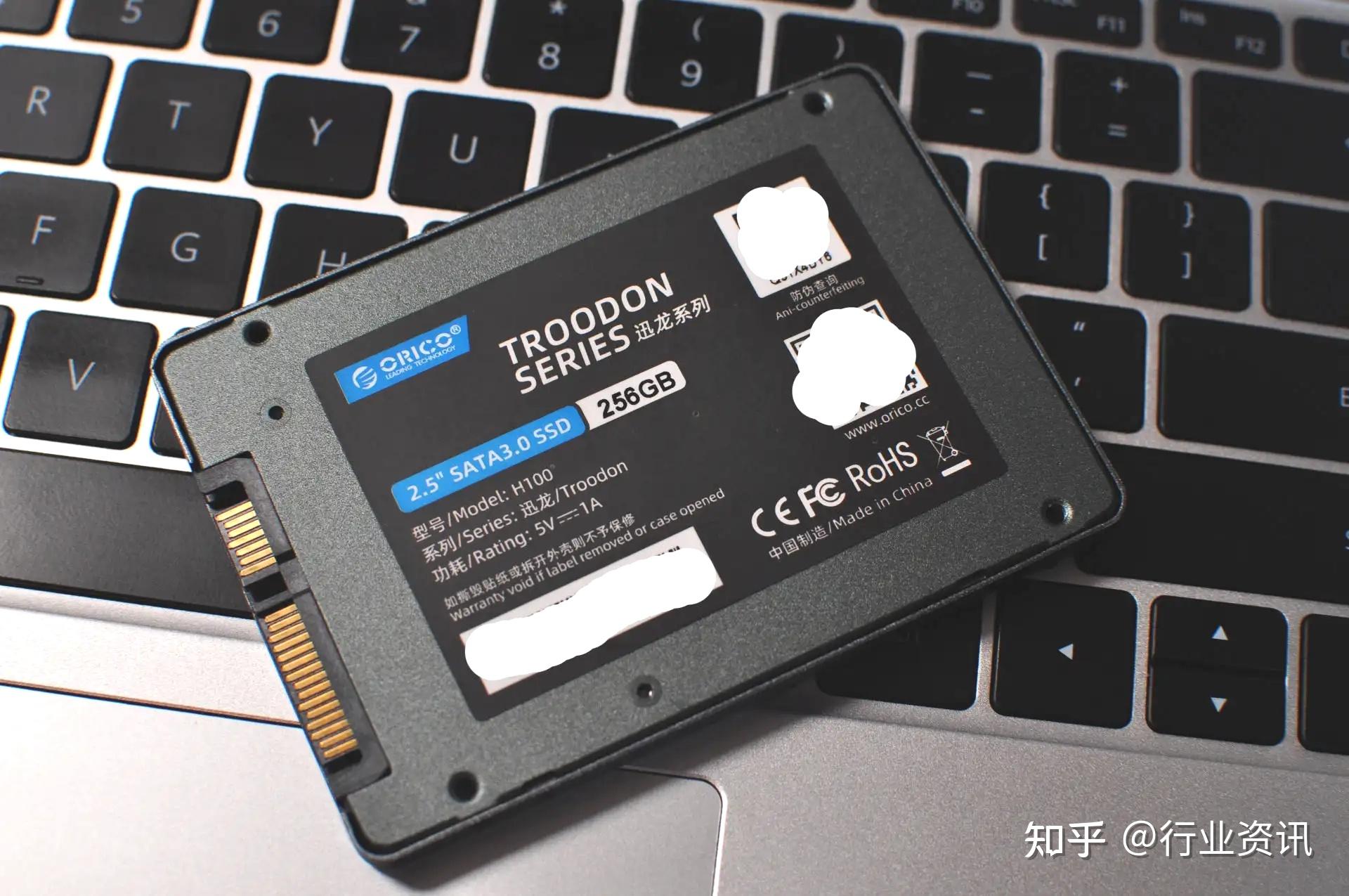 硬盘类型和性能对价格的影响
