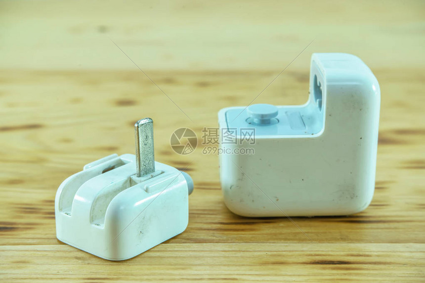 不同规格与配置的服务器价格差异大
