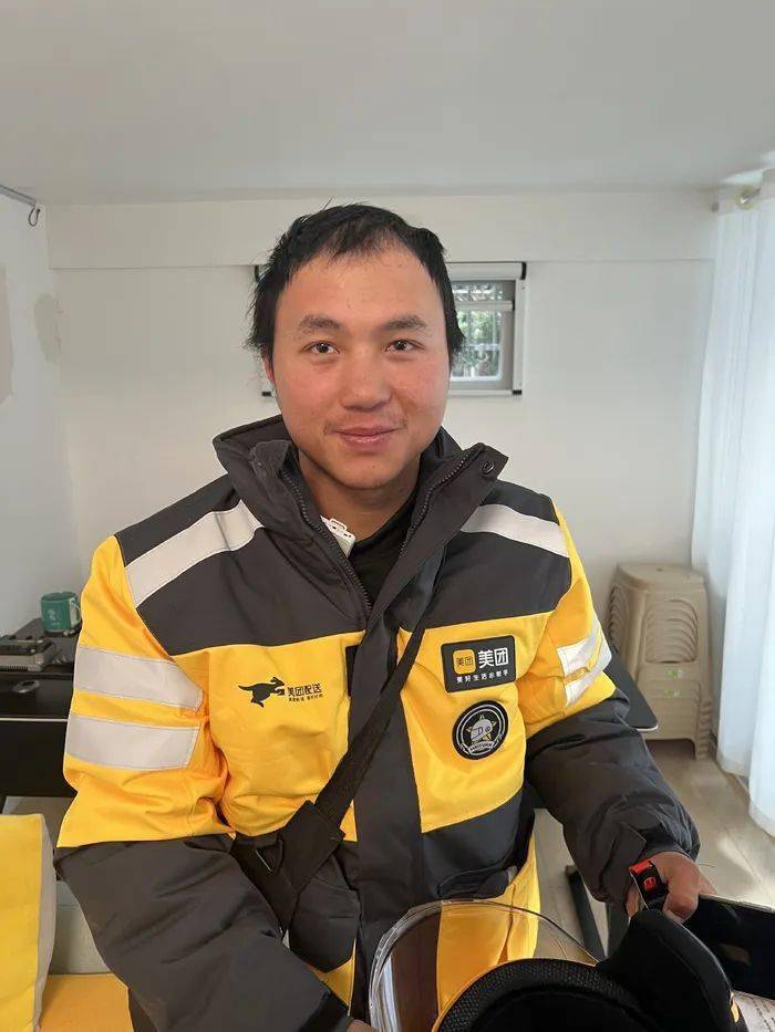 小哥探讨上海服务器托管的市场现状