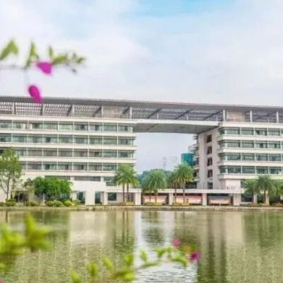 广东药科大学云教育模式的深度实践