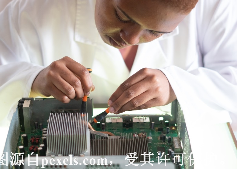 一台谷歌服务器的价格是多少