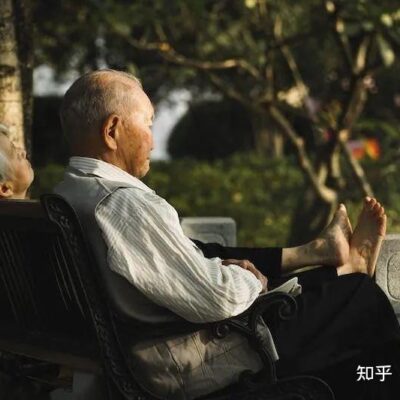 年龄与服务器运维技能的关系探讨