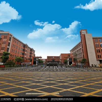 学校服务器维护费用标准是什么？
