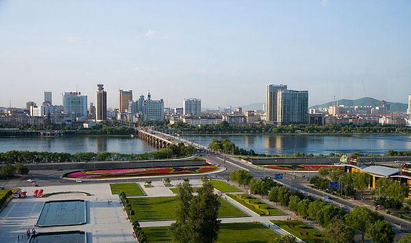 吉林大学云计算在教育行业中的先行优势与应用前景