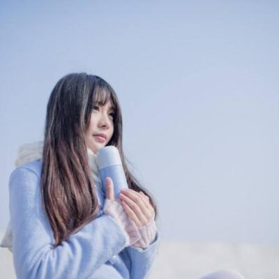 简洁明了，避免冗长和复杂