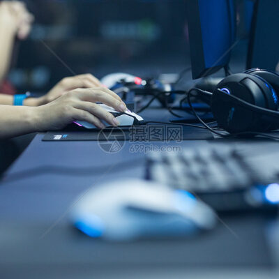 游戏服务器规模与人数限制