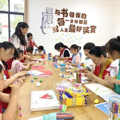 专业托管服务与独立部署的选择