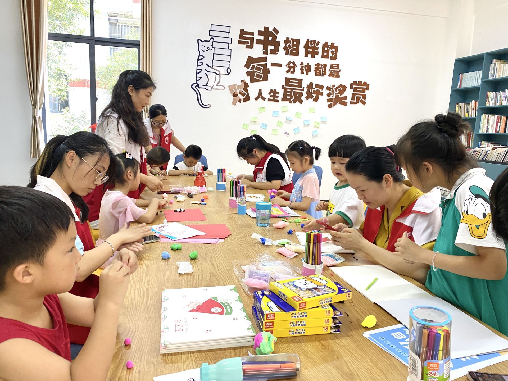 专业托管服务与独立部署的选择